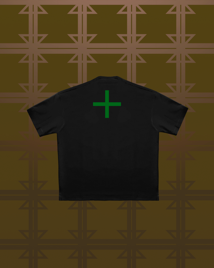 Camiseta negra con el logo de Deep Fry